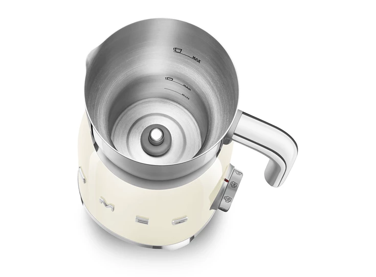 Smeg-melkopschuimer-creme
