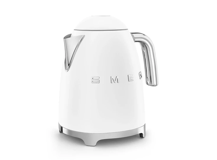 Smeg-waterkoker-17L-mat-wit