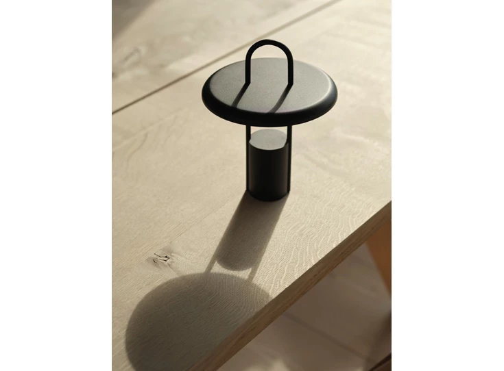 Stelton-Pier-Led-lamp-zwart