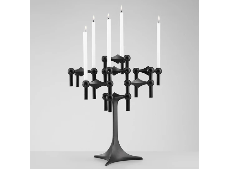 Stoff-Nagel-stand-H23cm-D17cm-zwart