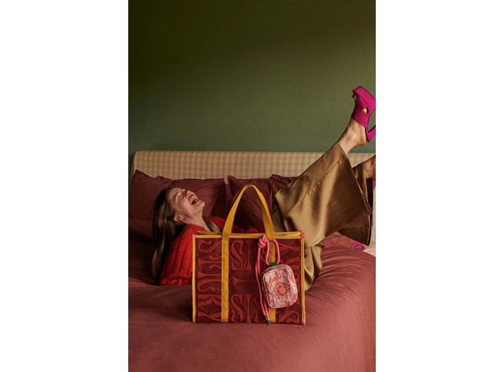 The-Sticky-Sis-Club-La-Promenade-shopper-floral-knot-bag-terry-vin-rouge