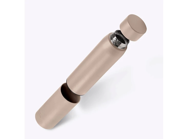 Ucon-Acrobatics-Akvo-bottle-lotus-nude