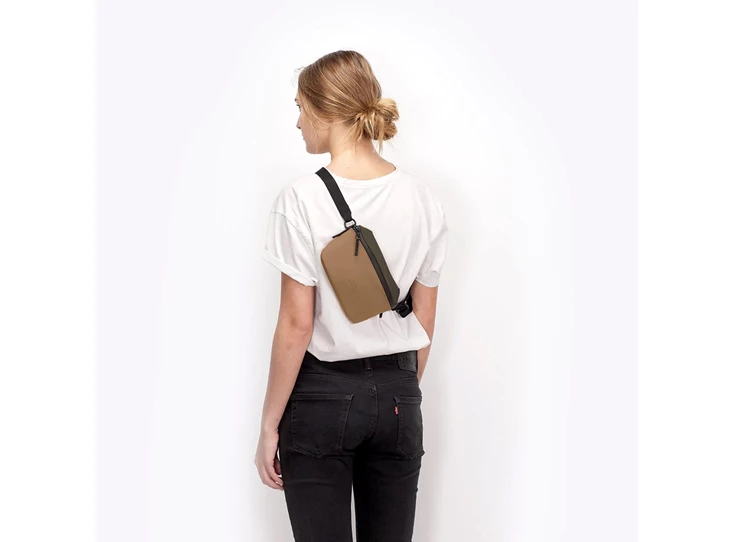 Ucon-Acrobatics-Jona-bag-lotus-olive-almond