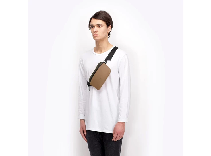 Ucon-Acrobatics-Jona-bag-lotus-olive-almond