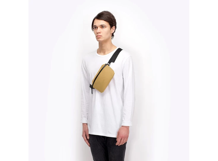 Ucon-Acrobatics-Jona-bag-lotus-prairie-sand