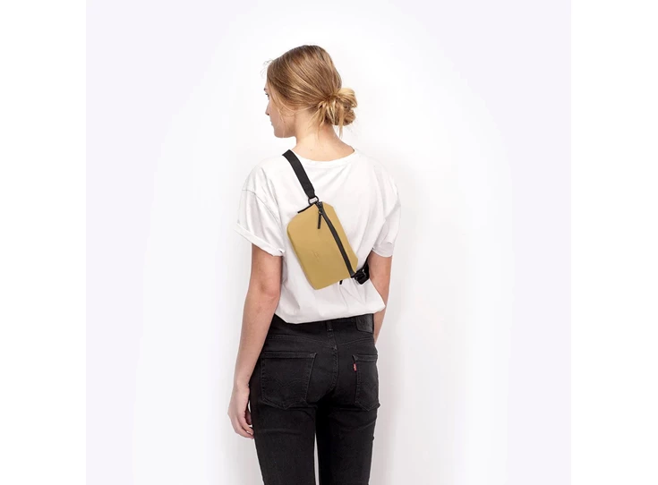 Ucon-Acrobatics-Jona-bag-lotus-prairie-sand