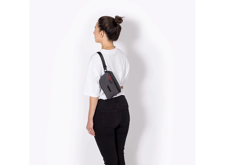 Ucon-Acrobatics-Jona-Phantom-bag-asphalt-reflective