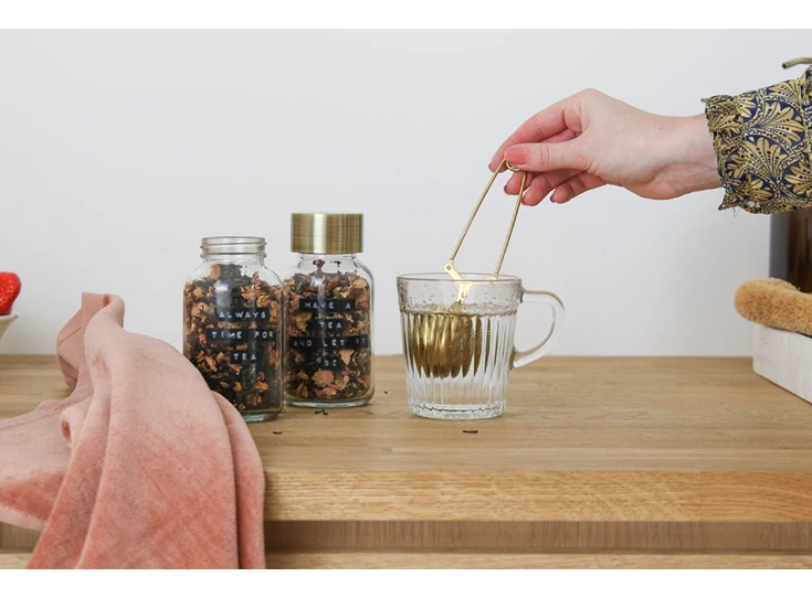 Wellmark-theehouder-zeef-goud