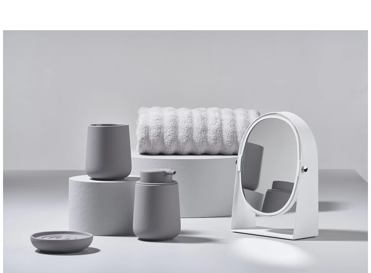 Zone-Nova-One-zeepdispenser-gull-grey