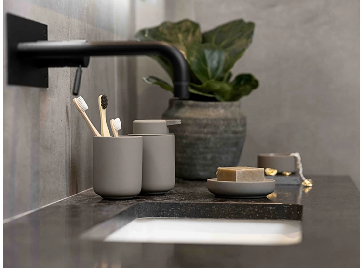 Zone-Ume-zeepschaal-taupe